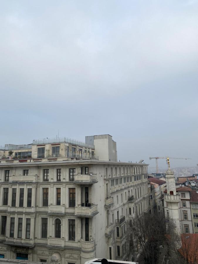 Li Pera Istambul